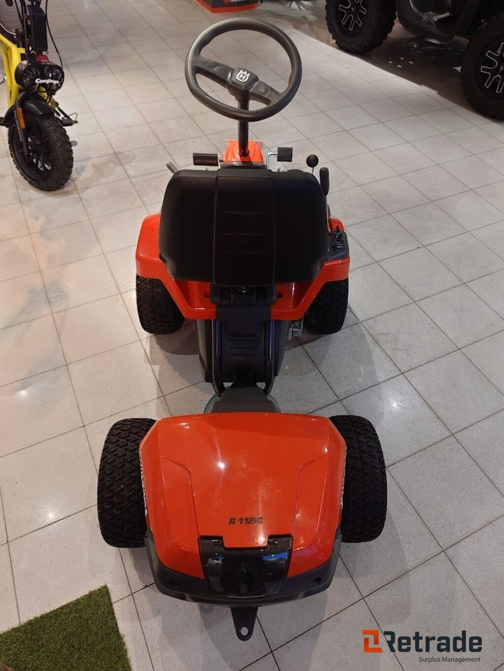 Eldriven gräsklippare Husqvarna R 112 IC RIDER - Cortacésped: foto 4 Eldriven gräsklippare Husqvarna R 112 IC RIDER - Cortacésped: foto 4