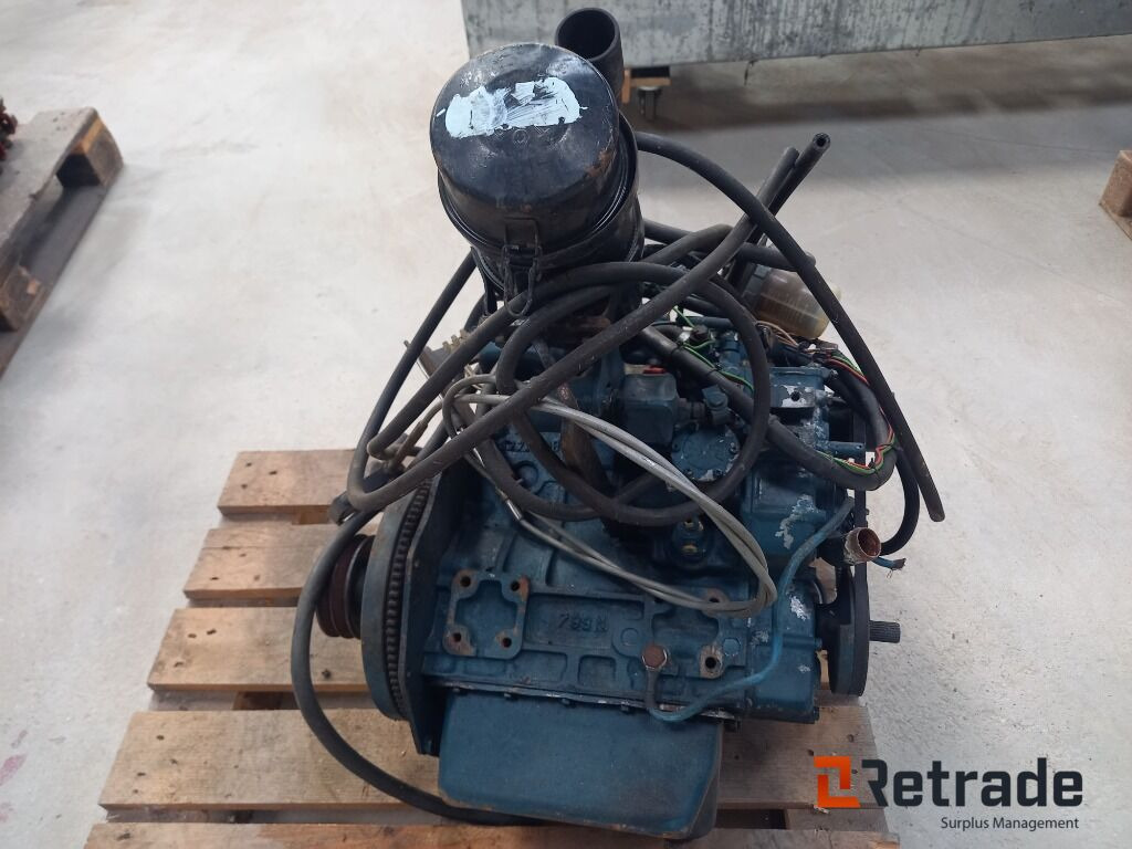 Kubota D150 motor - Motor para Maquinaria de construcción: foto 3 Kubota D150 motor - Motor para Maquinaria de construcción: foto 3