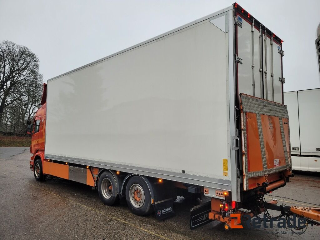 Skåpbil kylbil Scania R730LB6X2*4MNB - Camión frigorífico: foto 4 Skåpbil kylbil Scania R730LB6X2*4MNB - Camión frigorífico: foto 4