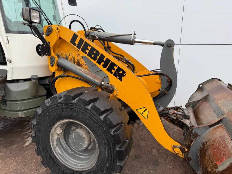 Cargadora de ruedas Liebherr L509 Stereo - German Machine / Automatic Greasing: foto 15