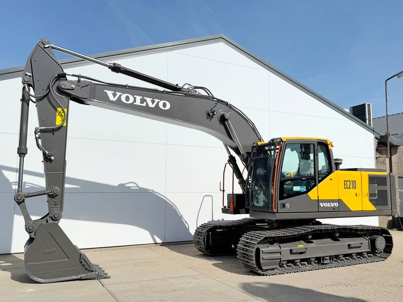 Volvo EC220D - NEW / UNUSED / 2025 Model - Excavadora de cadenas: foto 2 Volvo EC220D - NEW / UNUSED / 2025 Model - Excavadora de cadenas: foto 2