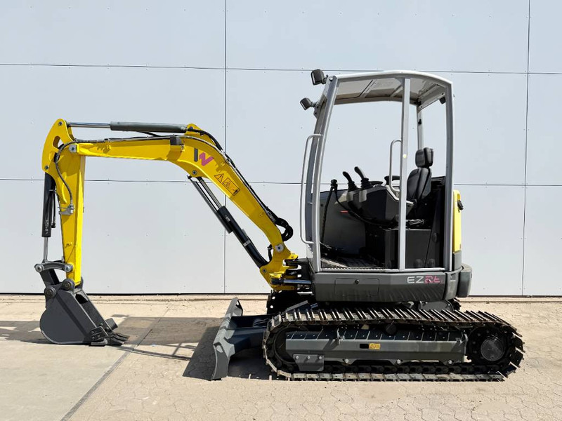 WACKER NEUSON EZ26 Zero Tail - Hammer Lines / Trench Bucket - Miniexcavadora: foto 1 WACKER NEUSON EZ26 Zero Tail - Hammer Lines / Trench Bucket - Miniexcavadora: foto 1