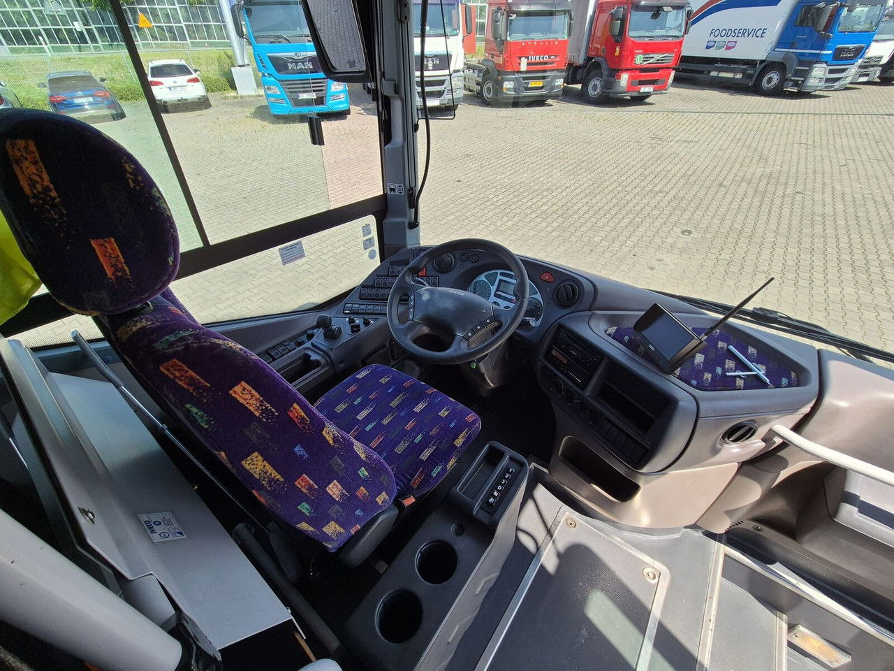 Autobús Irisbus Iveco 330 KM / Like Camper / Solar Panels: foto 23