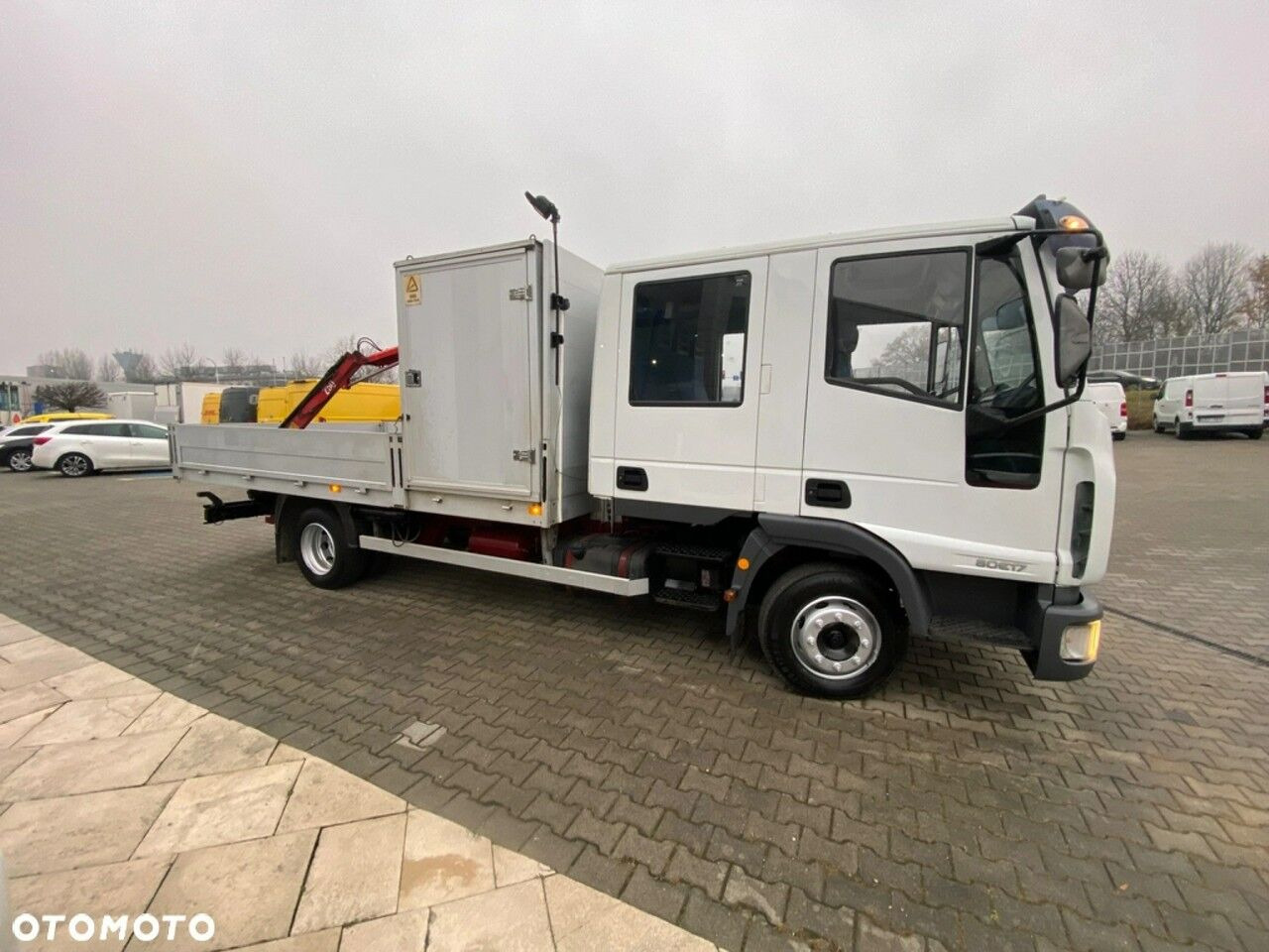 IVECO Eurocargo ML80E17 / HDS HMF / 1 Owner / Doka - Camión caja abierta, Camión grúa: foto 3 IVECO Eurocargo ML80E17 / HDS HMF / 1 Owner / Doka - Camión caja abierta, Camión grúa: foto 3