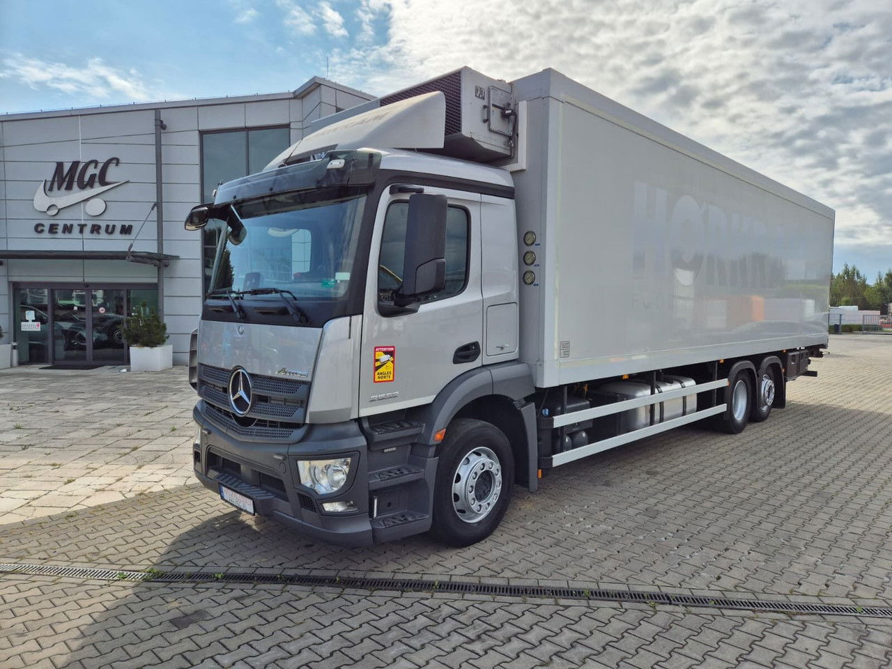 Mercedes-Benz Antos 2532 L - Camión frigorífico: foto 2 Mercedes-Benz Antos 2532 L - Camión frigorífico: foto 2
