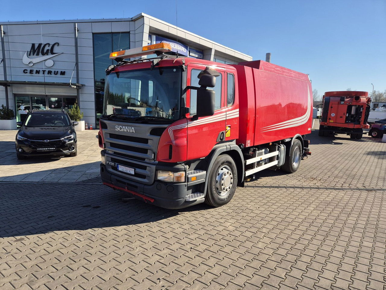 Scania P230 4X2 / Sweeper / Johnston VX800 / Sprayer / LOW Mileage / Scania P230 4X2 / Sweeper / Johnston VX800 / Sprayer / LOW Mileage / - Barredora vial: foto 1 Scania P230 4X2 / Sweeper / Johnston VX800 / Sprayer / LOW Mileage / Scania P230 4X2 / Sweeper / Johnston VX800 / Sprayer / LOW Mileage / - Barredora vial: foto 1
