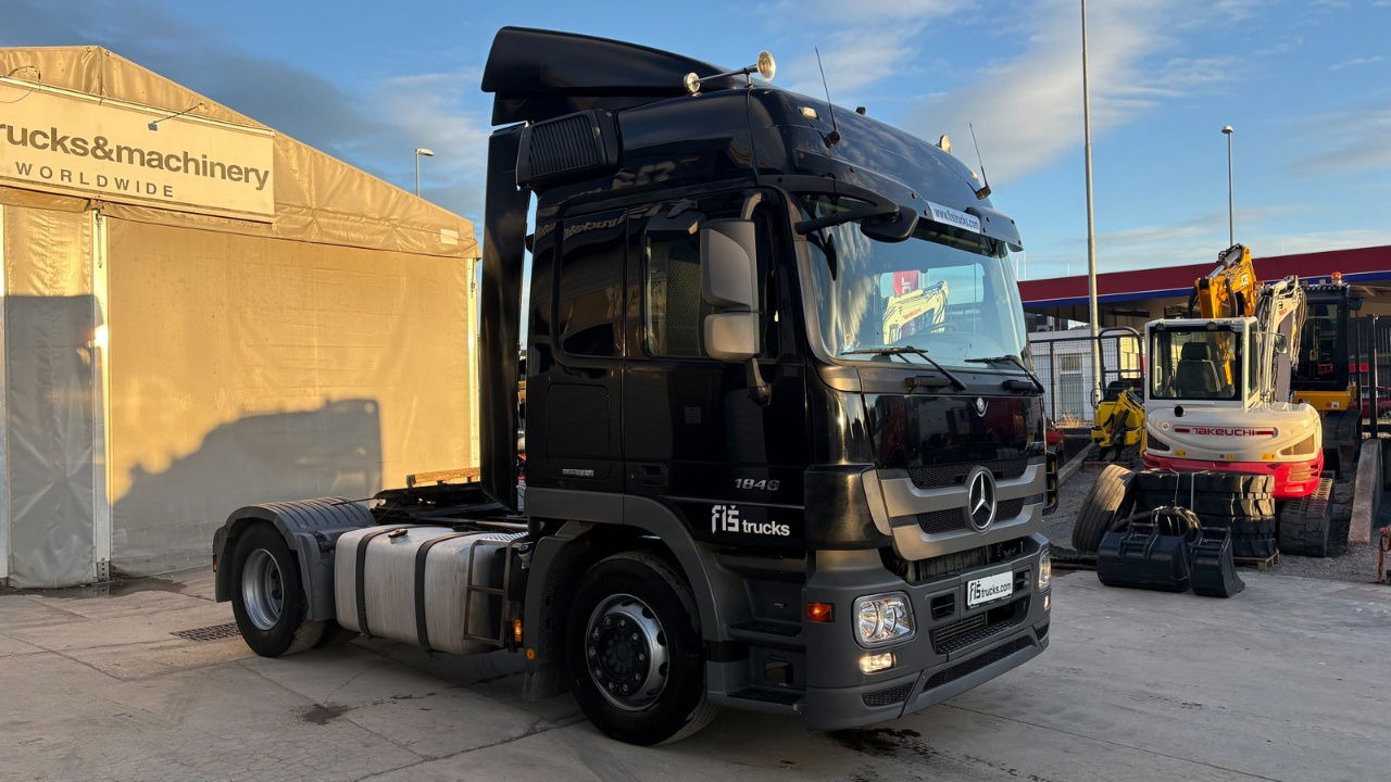 Mercedes-Benz Actros 1846 4x2 tractor unit - retarder - Cabeza tractora: foto 2 Mercedes-Benz Actros 1846 4x2 tractor unit - retarder - Cabeza tractora: foto 2