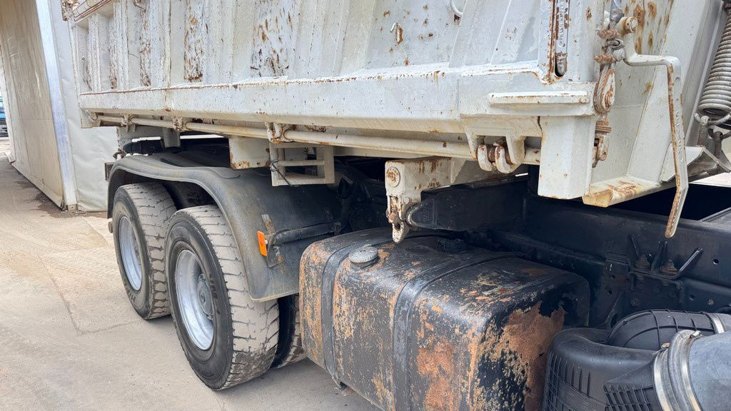 Mercedes-Benz Actros 2643 K 6x4 meiller tipper - Camión volquete: foto 5 Mercedes-Benz Actros 2643 K 6x4 meiller tipper - Camión volquete: foto 5