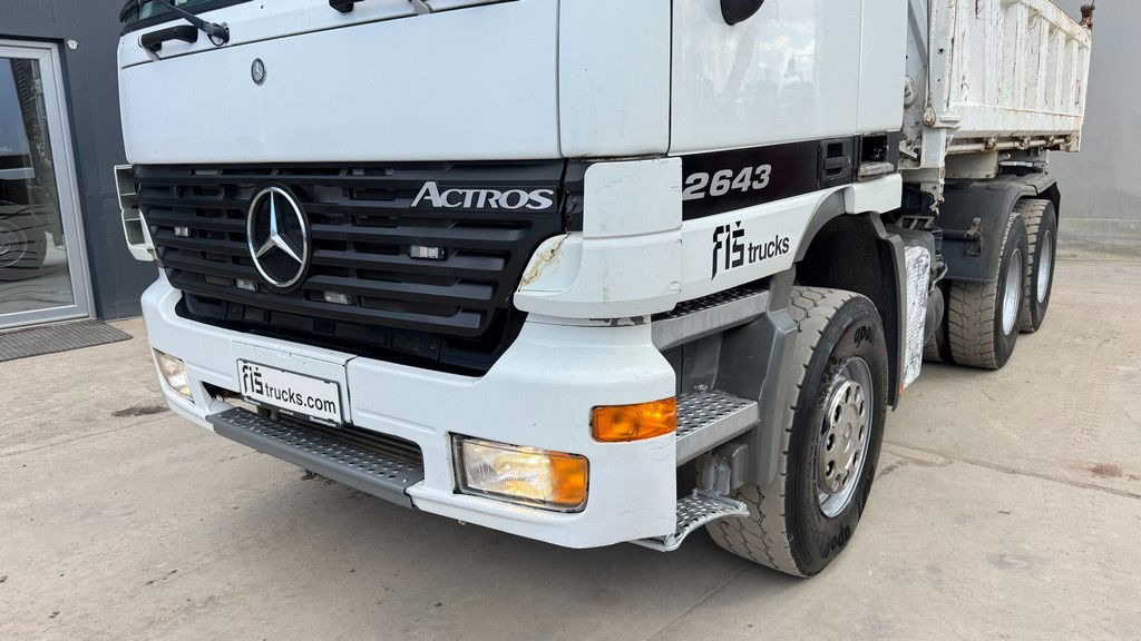 Mercedes-Benz Actros 2643 K 6x4 meiller tipper - Camión volquete: foto 2 Mercedes-Benz Actros 2643 K 6x4 meiller tipper - Camión volquete: foto 2