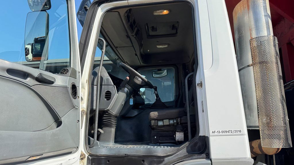 Leasing de Mercedes-Benz Actros 4141 K 8x6 tipper - 19m3 Mercedes-Benz Actros 4141 K 8x6 tipper - 19m3: foto 23 Leasing de Mercedes-Benz Actros 4141 K 8x6 tipper - 19m3 Mercedes-Benz Actros 4141 K 8x6 tipper - 19m3: foto 23