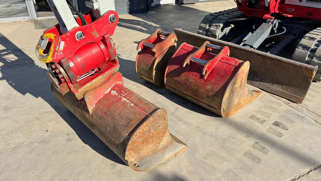Takeuchi Takeuchi TB290-2 - 2022 Year - Powertilt - 3X Buckets - 945 Hours - Miniexcavadora: foto 3 Takeuchi Takeuchi TB290-2 - 2022 Year - Powertilt - 3X Buckets - 945 Hours - Miniexcavadora: foto 3