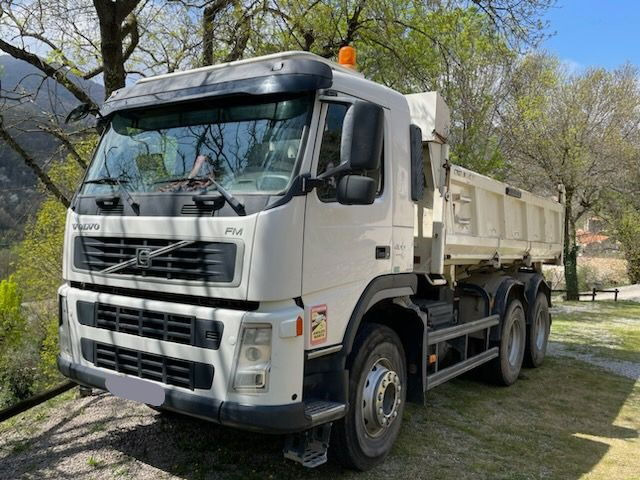 Volvo FM 400 6x4 bordmatic tipper - Camión volquete: foto 1 Volvo FM 400 6x4 bordmatic tipper - Camión volquete: foto 1