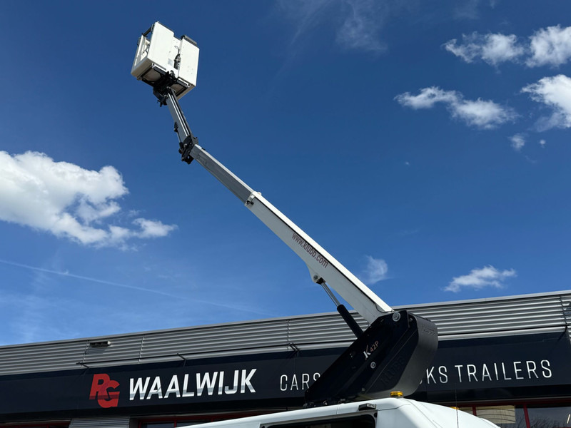 Iveco 70C15H 2 persoonslift, Electric/Hydraulic lift K 42 Hybrid - Camión: foto 3 Iveco 70C15H 2 persoonslift, Electric/Hydraulic lift K 42 Hybrid - Camión: foto 3