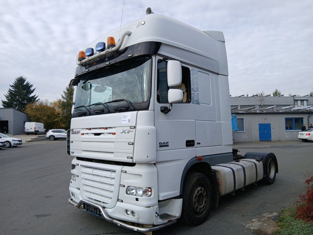 DAF XF105.460 Superspacecab SSC - Cabeza tractora: foto 2 DAF XF105.460 Superspacecab SSC - Cabeza tractora: foto 2