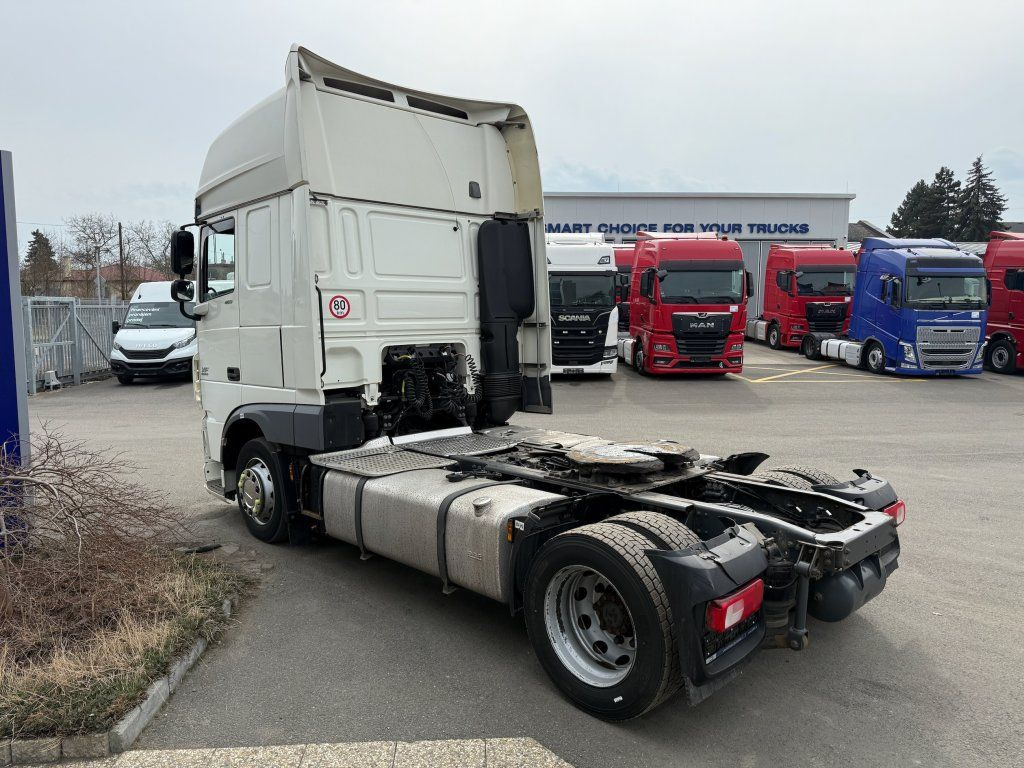 DAF XF460 EURO 6 MEGA/lowdeck - Cabeza tractora: foto 5 DAF XF460 EURO 6 MEGA/lowdeck - Cabeza tractora: foto 5