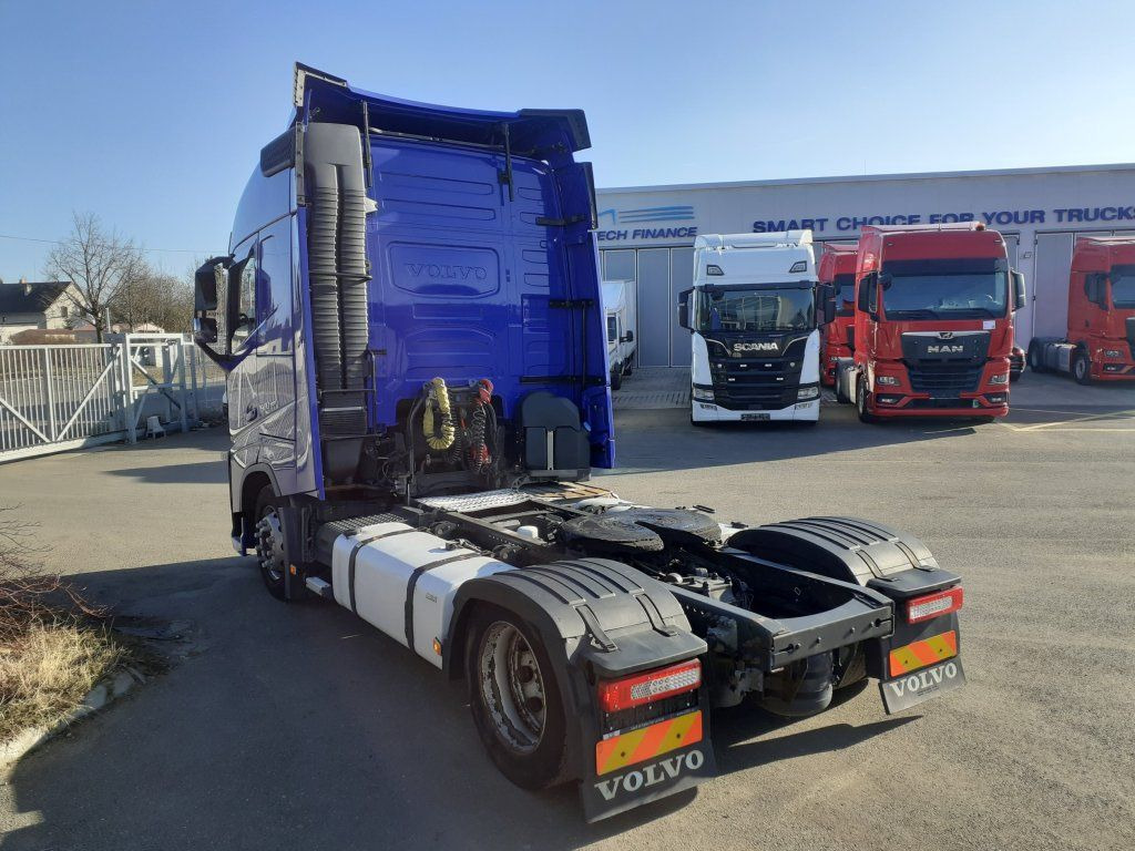 Volvo FH500 XL EURO 6 MEGA/lowdeck - Cabeza tractora: foto 5 Volvo FH500 XL EURO 6 MEGA/lowdeck - Cabeza tractora: foto 5