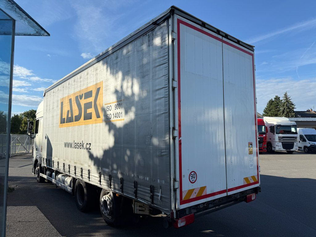 DAF XF440 EURO 6 6x2 - Camión lona: foto 5 DAF XF440 EURO 6 6x2 - Camión lona: foto 5