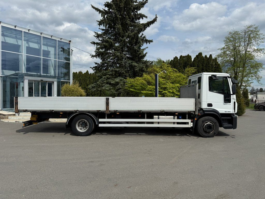 Iveco 150E25 EURO 6 - Camión caja abierta: foto 3 Iveco 150E25 EURO 6 - Camión caja abierta: foto 3