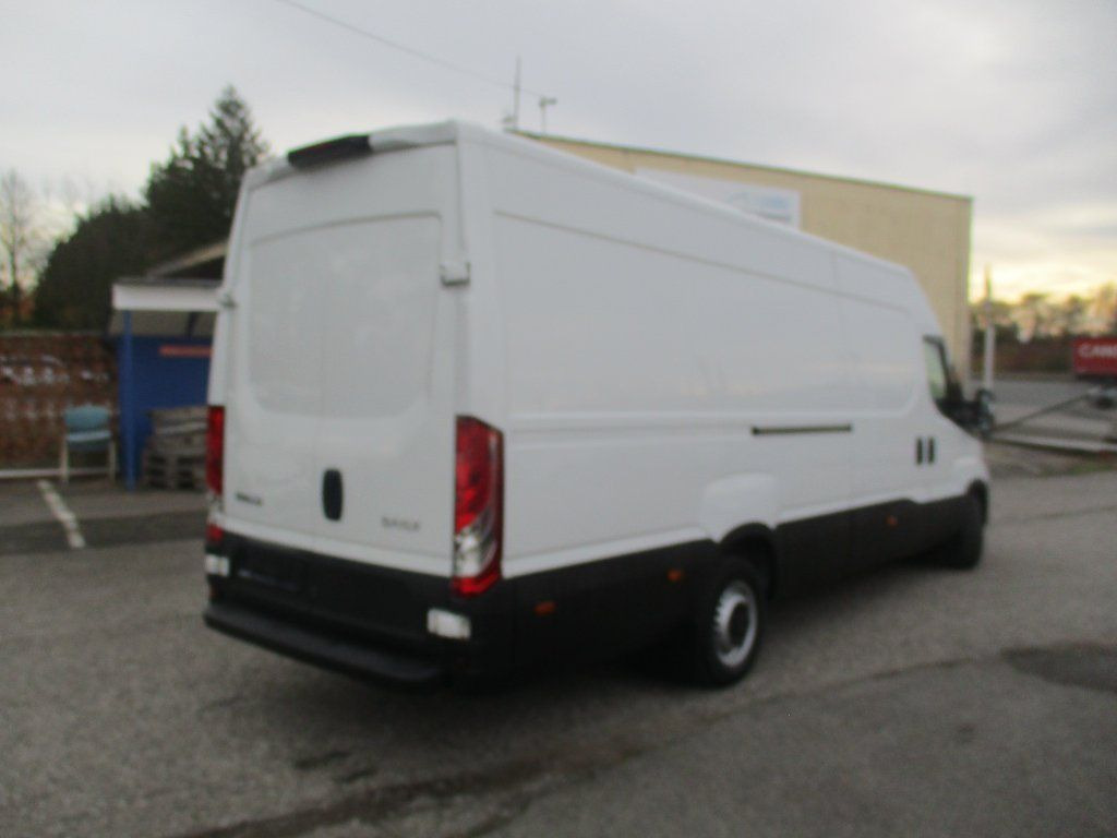 Iveco Daily 35S16 - Furgón: foto 3 Iveco Daily 35S16 - Furgón: foto 3