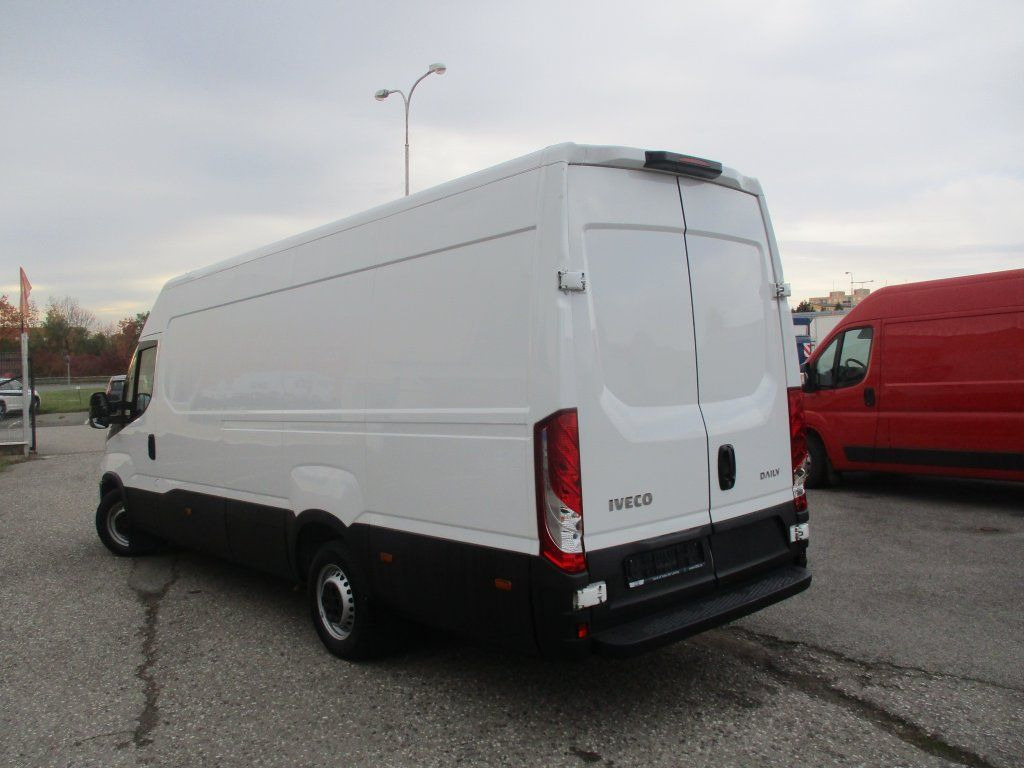 Iveco Daily 35S16 - Furgón: foto 4 Iveco Daily 35S16 - Furgón: foto 4