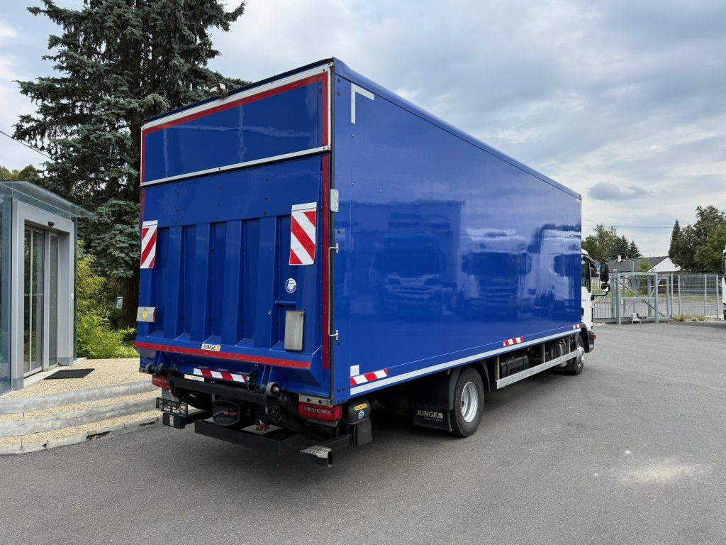 MAN TGL12.220 EURO 6 - Camión caja cerrada: foto 4 MAN TGL12.220 EURO 6 - Camión caja cerrada: foto 4