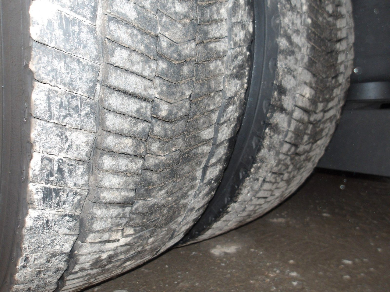 Mercedes-Benz 2548 Actros 6x2 EURO 6 + Schmitz - Camión lona: foto 3 Mercedes-Benz 2548 Actros 6x2 EURO 6 + Schmitz - Camión lona: foto 3