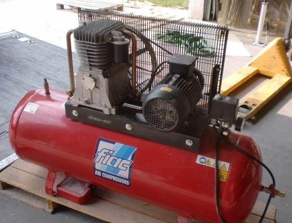 FIAC AB T 200-480 piston compressor - Compresor de aire: foto 1 FIAC AB T 200-480 piston compressor - Compresor de aire: foto 1