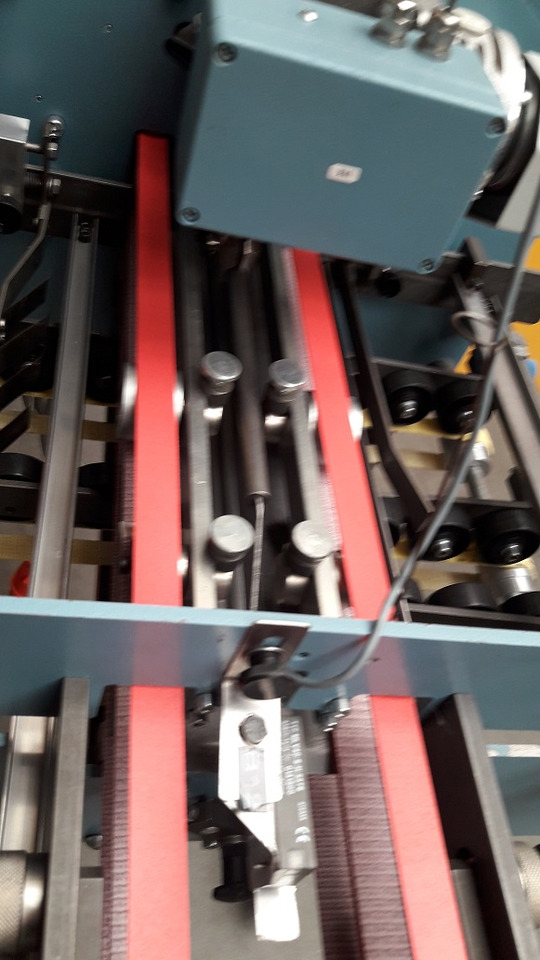 MBO Z2 mobile, 180° rotatable cross-fold unit - Plegadora de papel: foto 3 MBO Z2 mobile, 180° rotatable cross-fold unit - Plegadora de papel: foto 3