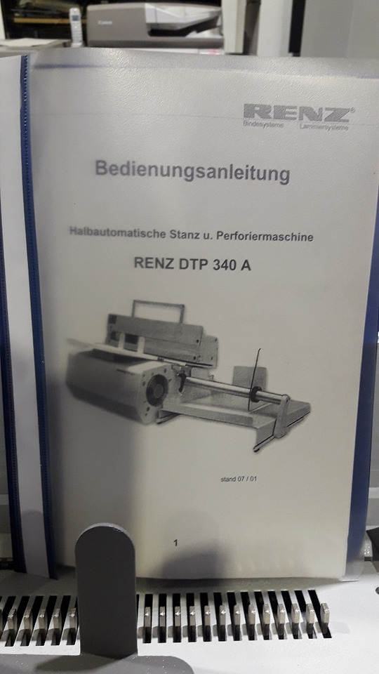 Semi-automatic table punching machine Christian Renz DTP 340 A with calendar tooling - Máquina de impresión: foto 2 Semi-automatic table punching machine Christian Renz DTP 340 A with calendar tooling - Máquina de impresión: foto 2