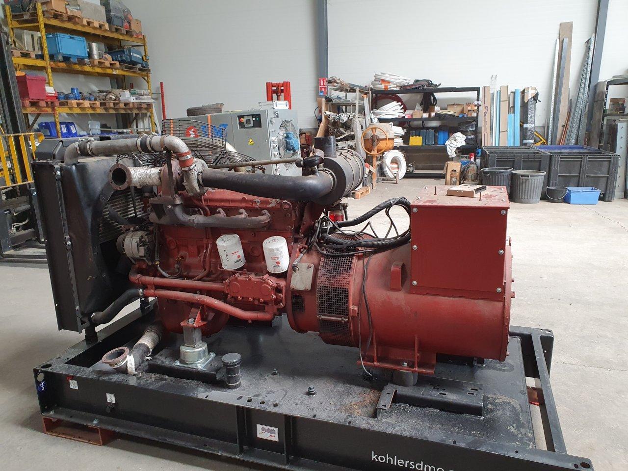 130 kVa IVECO 8061 SRI TURBO - Generador industriale: foto 2 130 kVa IVECO 8061 SRI TURBO - Generador industriale: foto 2