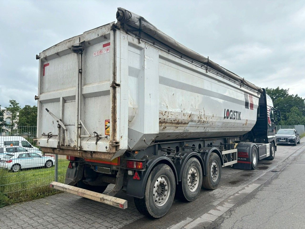 Kempf SKM 35-3 45m³/Stahl /Liftachse/Alufelgen /SAF Kempf SKM 35-3 45m³/Stahl /Liftachse/Alufelgen /SAF - Semirremolque volquete: foto 1 Kempf SKM 35-3 45m³/Stahl /Liftachse/Alufelgen /SAF Kempf SKM 35-3 45m³/Stahl /Liftachse/Alufelgen /SAF - Semirremolque volquete: foto 1