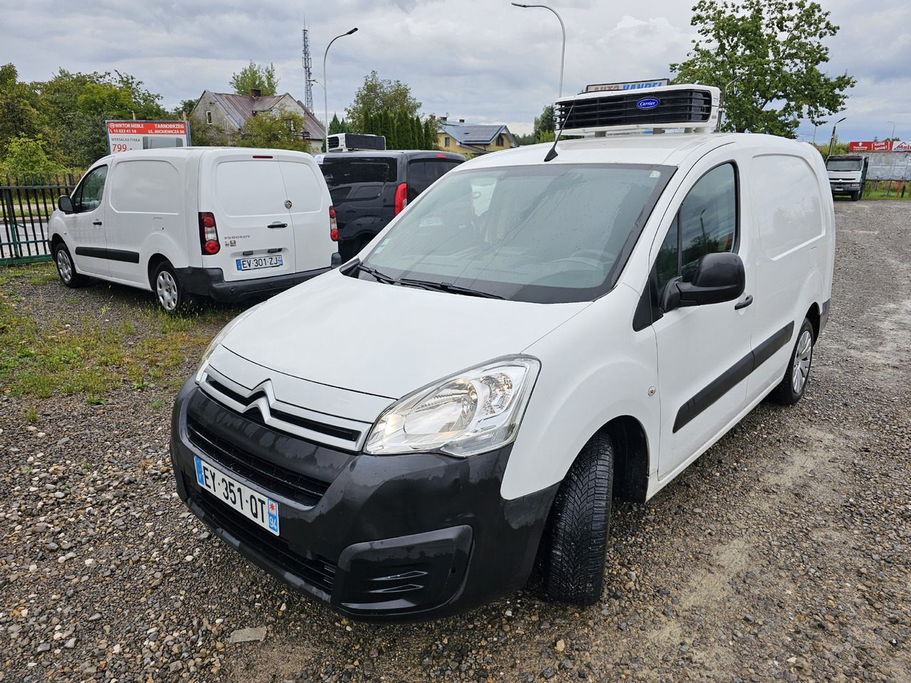CITROËN Berlingo long chlodnia mroznia carrier Klima EURO6 - Furgoneta frigorifica: foto 4 CITROËN Berlingo long chlodnia mroznia carrier Klima EURO6 - Furgoneta frigorifica: foto 4