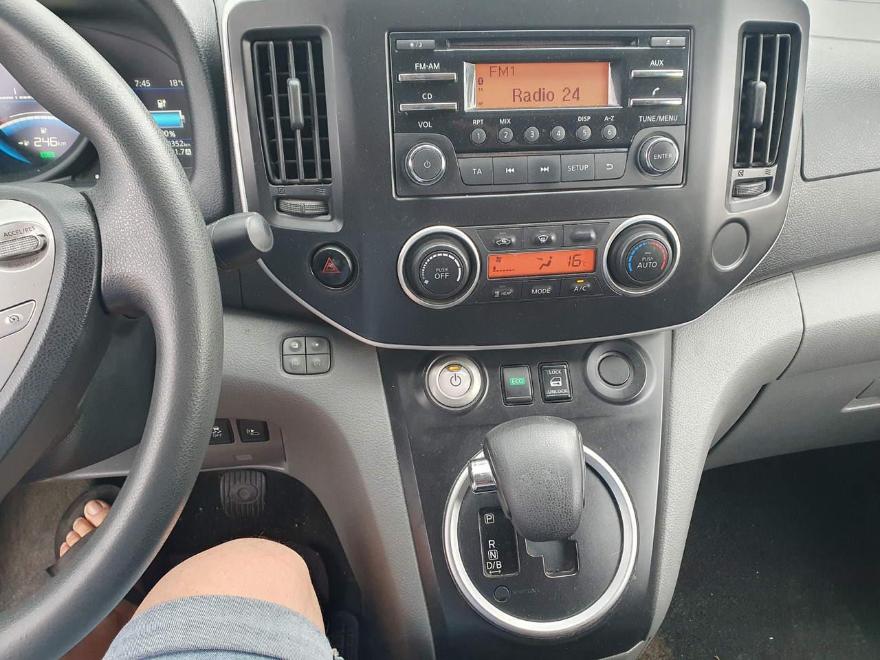 Nissan e-NV200 ELEKTRYK 40 Kwh 250 -300 km klima kamera - Furgoneta pequeña, Furgoneta eléctrica: foto 4 Nissan e-NV200 ELEKTRYK 40 Kwh 250 -300 km klima kamera - Furgoneta pequeña, Furgoneta eléctrica: foto 4