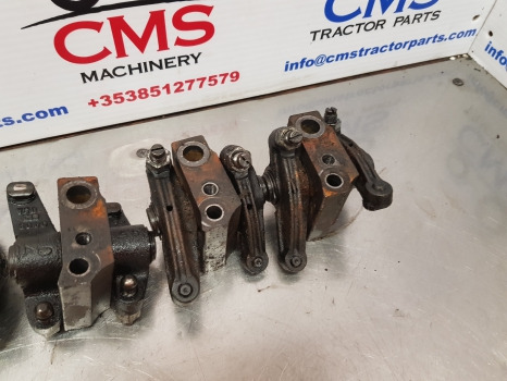 Case 5140 , 5000, Mx, Head Valve Mechanism Kit, Rocker Arm J910810 - Cabezal de bloque: foto 5 Case 5140 , 5000, Mx, Head Valve Mechanism Kit, Rocker Arm J910810 - Cabezal de bloque: foto 5