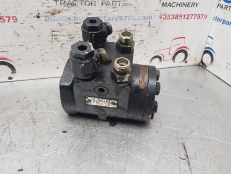 Case 956, 1056 Xl Zf Steering Orbital Unit 8492955172, 1328132c92 - Dirección para Tractor: foto 1 Case 956, 1056 Xl Zf Steering Orbital Unit 8492955172, 1328132c92 - Dirección para Tractor: foto 1