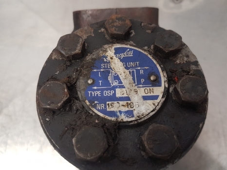 Case David Brown 990, 885 Orbital Motor, Valve K207419, K946083, 150-1051 - Dirección para Tractor: foto 3 Case David Brown 990, 885 Orbital Motor, Valve K207419, K946083, 150-1051 - Dirección para Tractor: foto 3