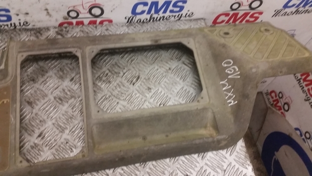 Case Mxm120, Mxm130, Mxm140, Mxm155, Mxm175, Mxm190 Cab Console Panel 82038962 - Cabina e interior para Tractor: foto 3 Case Mxm120, Mxm130, Mxm140, Mxm155, Mxm175, Mxm190 Cab Console Panel 82038962 - Cabina e interior para Tractor: foto 3