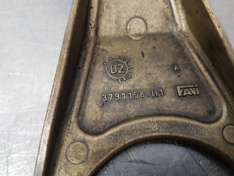 Claas Ares 836, Atles 946-915 Rz Differential Lock Fork 6005024889, 3791158h1 - Embrague y piezas para Tractor: foto 3 Claas Ares 836, Atles 946-915 Rz Differential Lock Fork 6005024889, 3791158h1 - Embrague y piezas para Tractor: foto 3