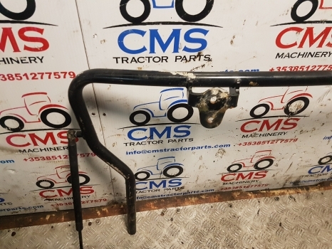 Claas Arion 640, Axion 600, 960, 900 Rear Window Support 0021523362, 0021620340 - Ventana y piezas para Tractor: foto 2 Claas Arion 640, Axion 600, 960, 900 Rear Window Support 0021523362, 0021620340 - Ventana y piezas para Tractor: foto 2