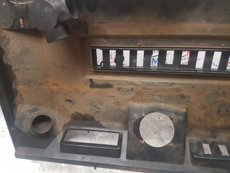 Cabina e interior para Tractor Ford 10 Series 5610, 6410, 6610, 6710 Lp Cab Interior Roof Panel E5nn94502b84aa: foto 6