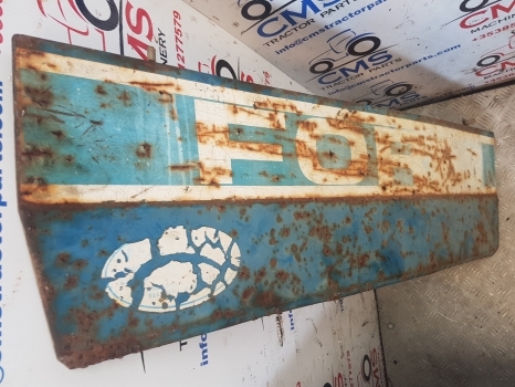 Ford 7600 Lhs Bonnet Hood Panel C7nn16625e, E9nn16a724aa, D5nn16a724b - Capota para Tractor: foto 3 Ford 7600 Lhs Bonnet Hood Panel C7nn16625e, E9nn16a724aa, D5nn16a724b - Capota para Tractor: foto 3