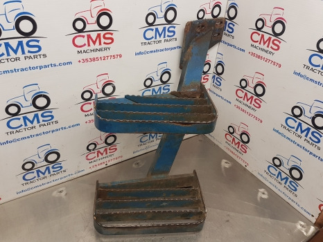 Ford 7610, 7710, 7810, 8830, 8730 Foot Step Lhs E4nn9420041ab, 83956319 - Peldaño: foto 2 Ford 7610, 7710, 7810, 8830, 8730 Foot Step Lhs E4nn9420041ab, 83956319 - Peldaño: foto 2