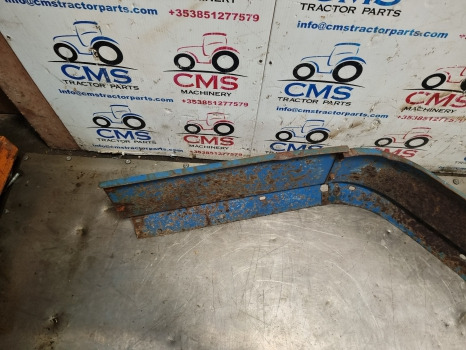 Ford 7840, 6640, 40 Series, Cab Mudguard Pair 82003106, 82003105 - Guardabarros: foto 5 Ford 7840, 6640, 40 Series, Cab Mudguard Pair 82003106, 82003105 - Guardabarros: foto 5