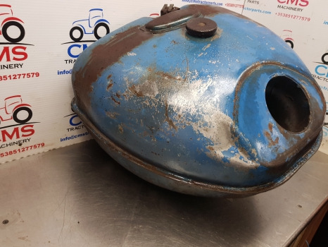 Ford Fordson Major, Super Major Fuel Tank Original E1addn9002b - Depósito de combustible: foto 3 Ford Fordson Major, Super Major Fuel Tank Original E1addn9002b - Depósito de combustible: foto 3