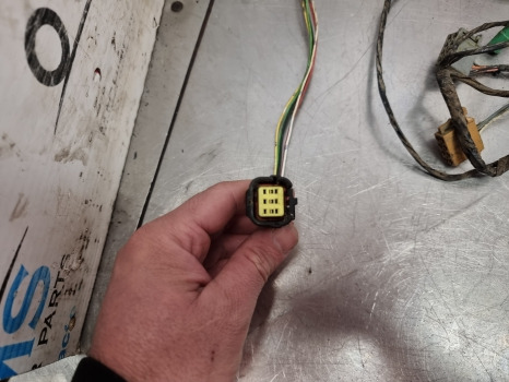 New Holland Case Ts115a, Case Mxu Cab Roof Wiring Loom 82035435, 82032538 - Cables/ Alambres: foto 3 New Holland Case Ts115a, Case Mxu Cab Roof Wiring Loom 82035435, 82032538 - Cables/ Alambres: foto 3