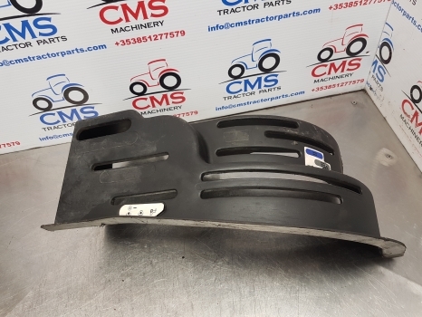 New Holland Fiat Ford 35, L95, L75, L95, Tl100 Panel Lever Cover 82007672 - Cabina e interior para Tractor: foto 2 New Holland Fiat Ford 35, L95, L75, L95, Tl100 Panel Lever Cover 82007672 - Cabina e interior para Tractor: foto 2