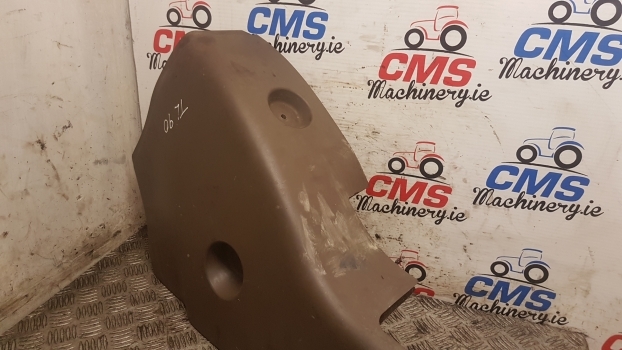 New Holland Fiat L Series L95, L60, L85, L65, L75 Cab Panel 82006096 - Cabina e interior para Tractor: foto 2 New Holland Fiat L Series L95, L60, L85, L65, L75 Cab Panel 82006096 - Cabina e interior para Tractor: foto 2