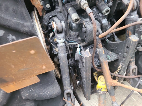 New Holland T4.90v Transmission Gearbox Complete 47372845, 48013267, 51411802 - Caja de cambios: foto 4 New Holland T4.90v Transmission Gearbox Complete 47372845, 48013267, 51411802 - Caja de cambios: foto 4