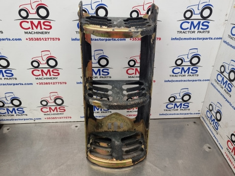 New Holland T5.120, T5, Case Farmall, Cab Footstep, Step Rhs 47876949 - Peldaño: foto 1 New Holland T5.120, T5, Case Farmall, Cab Footstep, Step Rhs 47876949 - Peldaño: foto 1