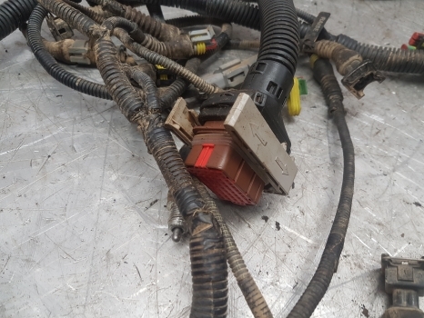 Cables/ Alambres para Tractor New Holland T5.95, T5.105, T5.115 Transmission Back End Wiring Loom 47398405: foto 9
